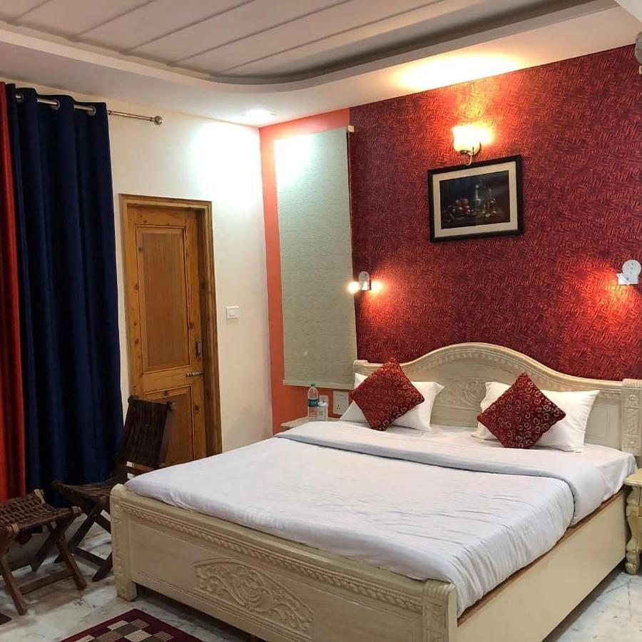 Ellays Dream Resort Kasauli Kültér fotó